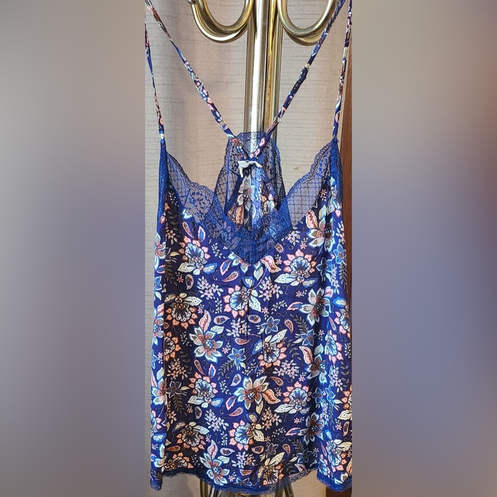 La Miel meduim lace flowered tan top camisole